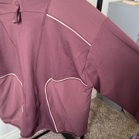 FREE PEOPLE Act Fast Warmth Layer in maroon NWOT sz Large - Picture 9 of 12